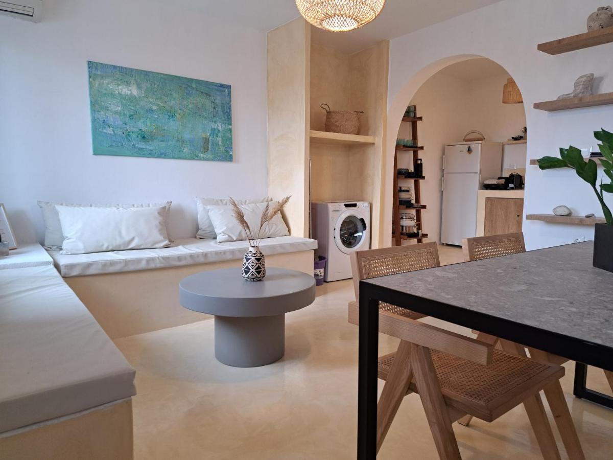 Charming Cozy Suites Naxos City Екстериор снимка